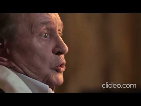 Видео: Д. Хармс "Старуха" (читает Р. Виктюк) 2016 год.