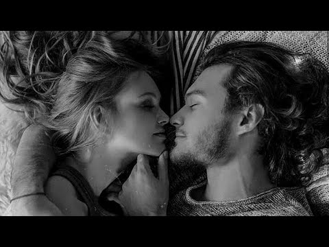 Видео: Айгор -Я целую тебя#мелодиипесни #музыка #песнимузыка 