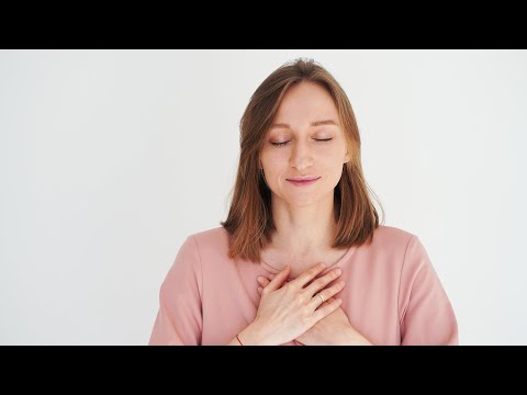 Видео: Счастье и принятие в сложные времена