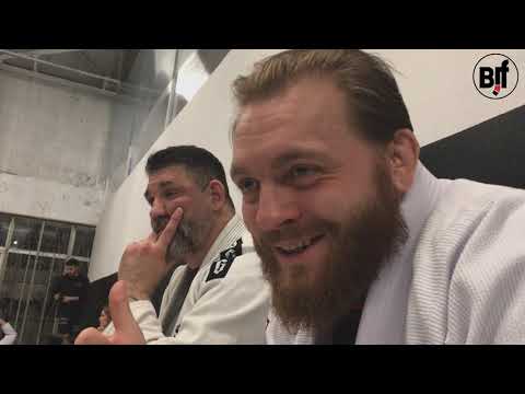 Видео: Критерии и процесс выдачи поясов в CHANCE JIU-JITSU ATHLETIC CLUB