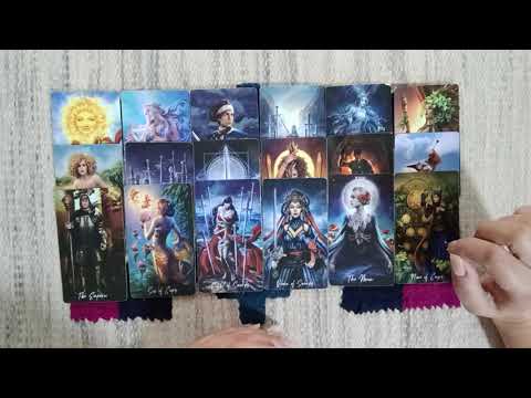 Видео: Что ОНА к тебе Чувствует 🍓Ее Истинные чувства к тебе ✨️Таро для мужчин