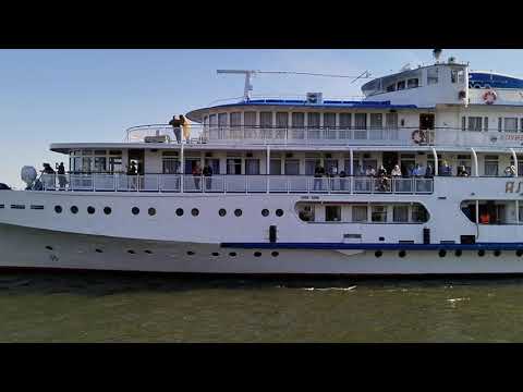 Видео: Теплоход "Александр Невский" в Саратове 3.09.2023