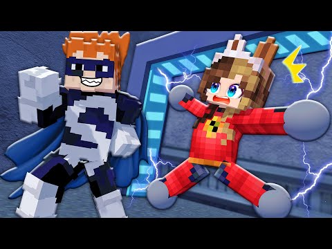 Видео: СУПЕРСЕМЕЙКА В MINECRAFT! МАЙНКРАФТ НО СУПЕРГЕРОИ ЭТО МЫ