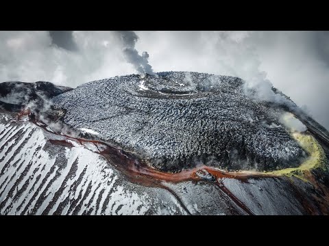 Видео: Камчатка. Восхождение на Авачинский вулкан