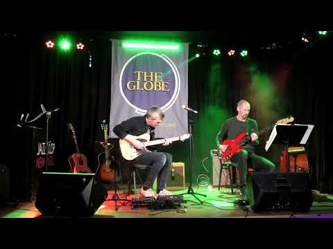 Видео: Энди Уотт и Дэн Роджерс вживую — сколько жанров мы можем охватить за один концерт...?