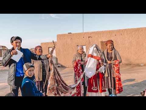 Видео: Узбекистан ! БОГАТАЯ свадьба в КАРАКАЛПАКСКОМ ауле ! Конные соревнования ! Красивые традиции !