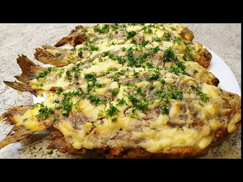 Видео: Жареный Карась в Сметане без Костей Рецепт моего Папы - Лучшего Рыбака!