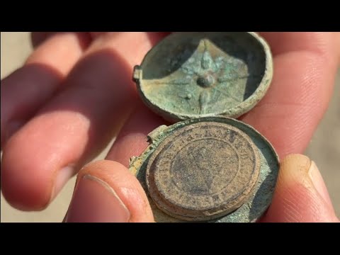 Видео: МЕДАЛЬОН С СЕКРЕТОМ! КОП В КАЛИНИНГРАДСКОЙ ОБЛАСТИ! METAL DETECTING