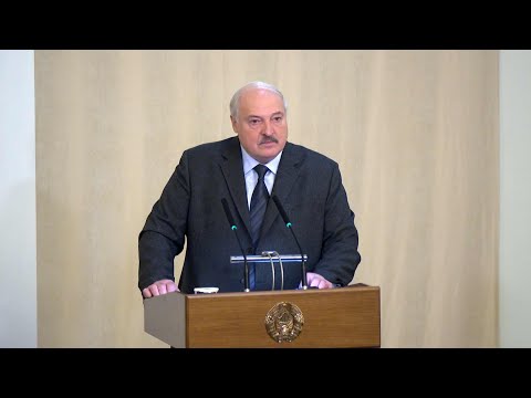 Видео: Лукашенко: Думаю, ТАКИМИ матами ругаться – ужасно для Президента! // Витебск. Большое совещание