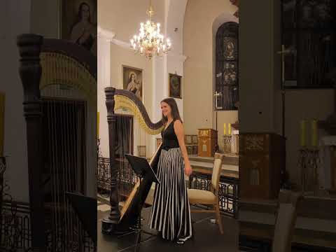Видео: Надя Сергеева / Арфа
