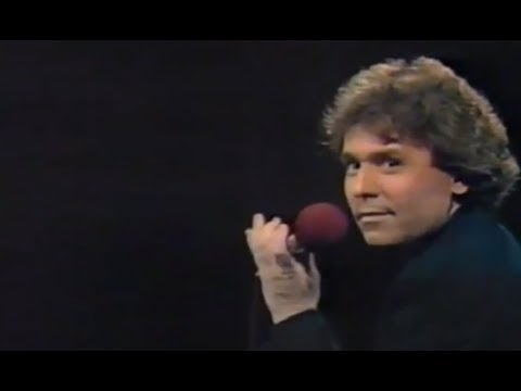 Видео: Рафаэль: Raphael en "Especial de tu Mexico" con Ricardo Rocha. 1984 (Completo) viva-raphael.com