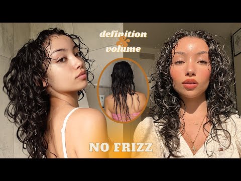 Видео: УХОД ЗА ВОЛНИСТЫМИ/КУДРЯВЫМИ ВОЛОСАМИ | как мыть, укладывать и освежать локоны 2C | советы и реко...