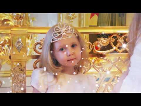 Видео: "Ангелы в небе высоком живут", поёт детский хор "Сольбинка"