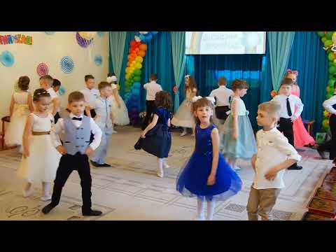 Видео: вход на выпускной "Не хочу уходить из сада"