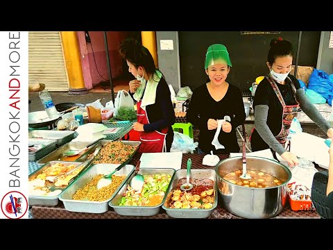 Видео: Bangkok Street Food 8 утра | Удивительный завтрак в тайском стил...