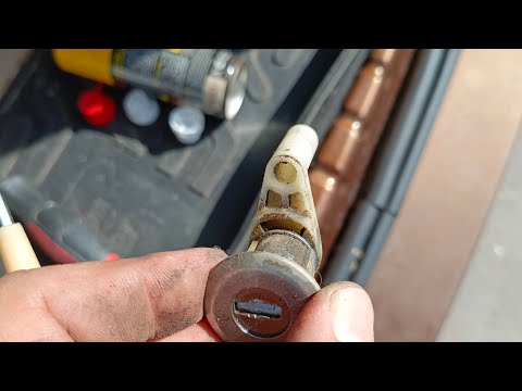 Видео: Восстановление личинки Рено Дастер по заводской ключ с помощью очистителя и растворителя