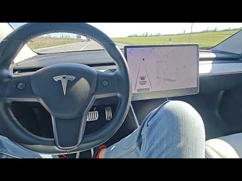 Видео: Tesla model 3 для бідних, тепер можна їздити безкоштовно