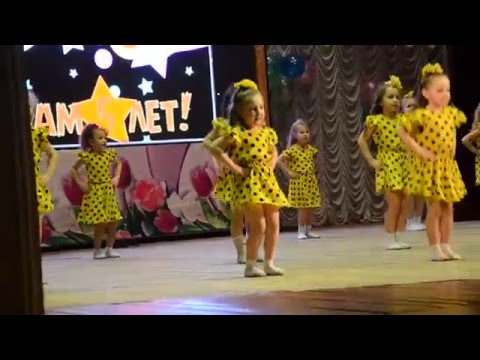 Видео: Танец ладошки студия Stars