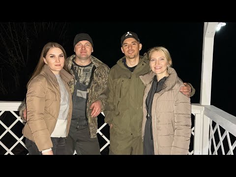 Видео: СПЛАВ ПО РЕКЕ НА ЛОДКЕ/НОВОЕ МЕСТО ДЛЯ ТЕПЛИЦЫ/ГОТОВИМ С ПЕСНЕЙ/ ТЕПЛЫЙ ВЕЧЕР С ДРУЗЬЯМИ🤗