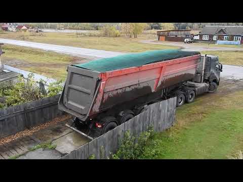 Видео: Тонар разгружает уголь или запас на зиму!