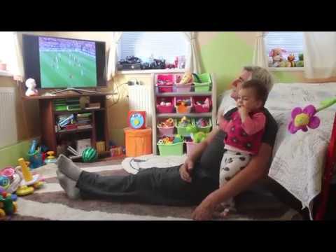 Видео: VLOG Уползла от папы, а он даже не заметил