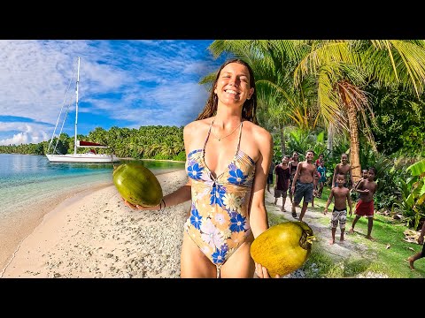 Видео: Экспедиция в Микронезию: они не видели ни одной лодки уже 2 года...