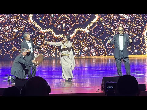 Видео: Қазақистанниң хэлиқ артиси Мурат Эхмэди - 75жил (4) مۇرات ئەخمەدى