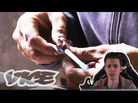 Видео: Хесус смотрит : Сибирь: крокодиловы слёзы (Krokodil: Russia's Deadliest Drug (NSFW))