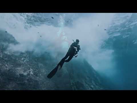 Видео: Кладбище Дайверов. Самая Опасная Голубая Дыра в мире