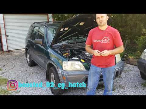 Видео: Прокладка клапанной крышки Honda CRV 1997–2001 гг. | Замена заглушки/уплотнителя распредвала RD1 RD2