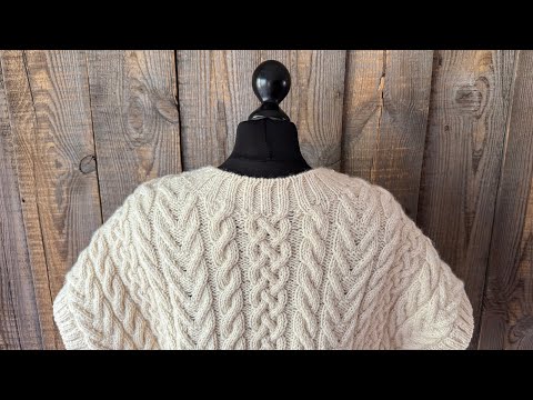 Видео: 3. Жилетка с аранами спицами. МК. 3 часть.