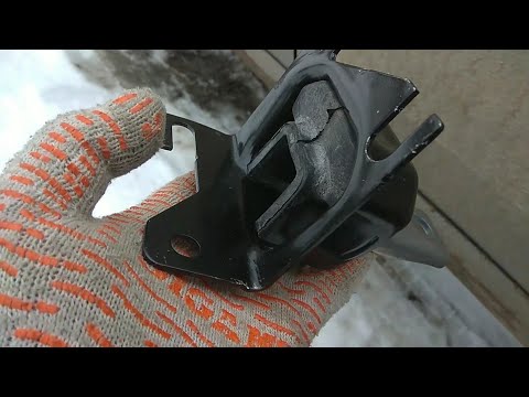 Видео: Лада Веста,,,левая опора двигателя меняем(и что стало с родной спустя 120тыс.км)