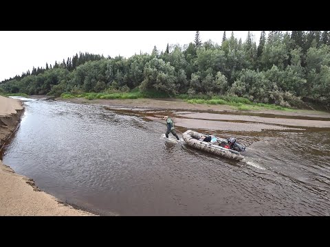 Видео: Рыбалка на реке Вычегда. Рыболовный комплект Лодка Берег 320 под мотором HIDEA HD 9.8.