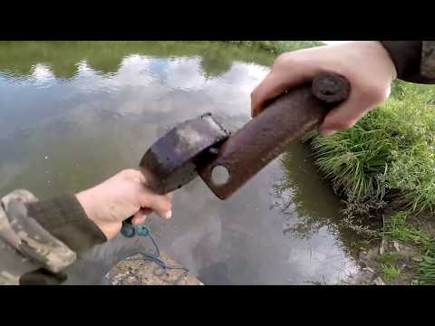 Видео: ДЕРЕВЕНСКИЙ пруд КИШИТ МЕТАЛЛОМ на поисковый магнит!