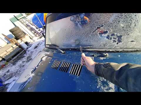 Видео: как открыть капот на Ниве если порвался трос