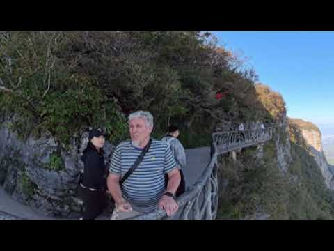 Видео: В горах Чжанцзяцзе. Китай 360° 8K