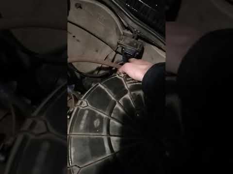 Видео: ВОЗМОЖНЫЕ ПРИЧИНЫ ВЫСОКИХ ОБОРОТОВ ОПЕЛЬ КАДЕТ МОНО ИНЖЕКТОР 1,6