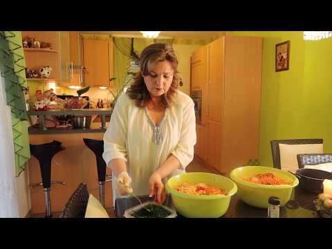 Видео: Салат из капусты , такой вы ещё не пробовали Будни с Татьяной