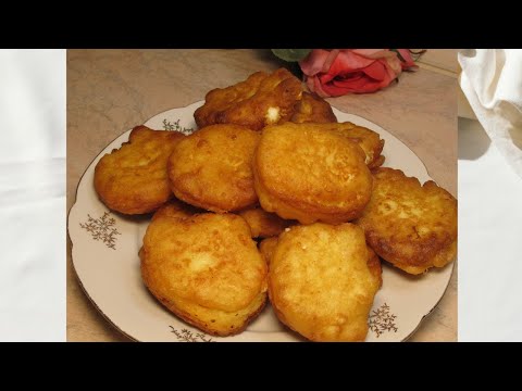 Видео: Frittelle con formaggio. Най- вкусните, лесни и пухкави тиганички със сирене.