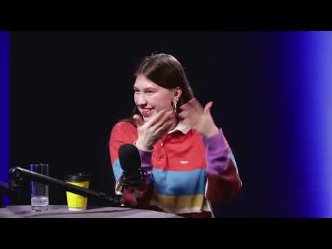 Видео: LADYBOMB ПОДКАСТ | ВИКА GALLAKTION