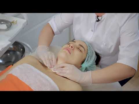 Видео: Фрагмент практического мастер-класса "Демакияж, умывание и тонизация: уходовый протокол"