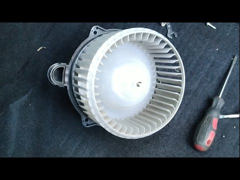 Видео: Скрипит вентилятор печки. Как разобрать