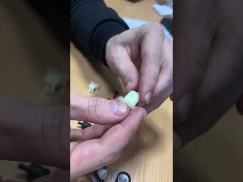 Видео: Renault Scenic 2! Кліпси обшивки багажника, кришки багажника! #кліпси #реносценик #clips #Renault