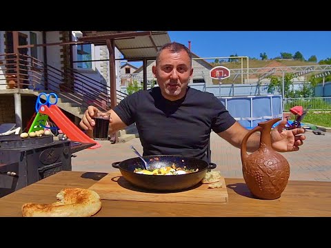 Видео: ЯИЧНИЦА-ГЛАЗУНЬЯ С ОВОЩАМИ ПО-ДЕРЕВЕНСКИ.