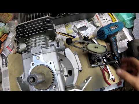 Видео: Сборка мотора снегохода Yamaha BR250 \ новый аккумулятор \ сломался шуруповерт.