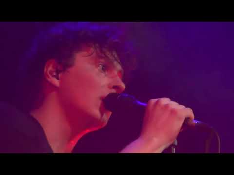 Видео: Бонд с Кнопкой - Обнимай   17.10.2024