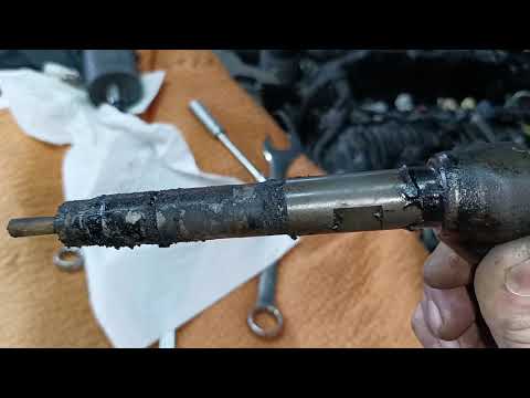 Видео: Jaguar F-pace 2.0d неприятный едкий запах в салоне!!! Снимаем форсунки