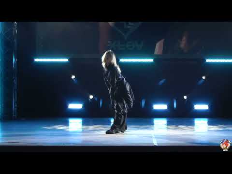 Видео: Aki no Yume 2025 Внеконкурс: Kiri – 'I’mma Be' (XLOV)