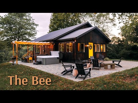 Видео: Airbnb с исключительным дизайном интерьера и планировкой // Полный тур!