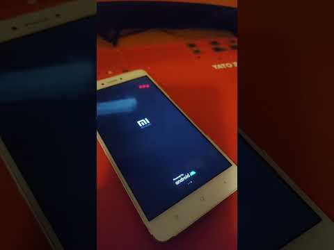 Видео: Redmi Note 4 висить на заставці 